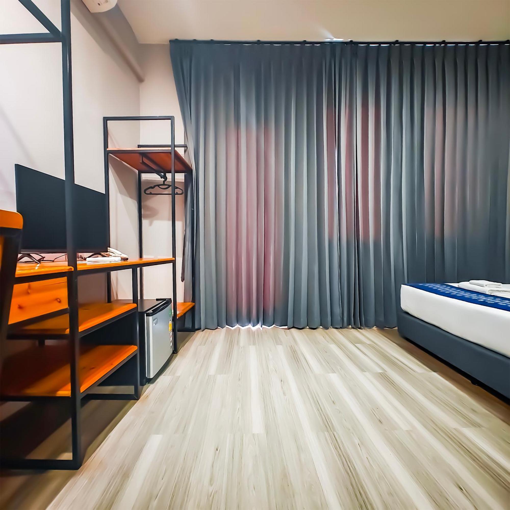 The Riva Vientiane Hotel Экстерьер фото